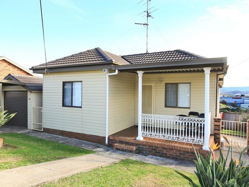 88 Flagstaff Road, Warrawong NSW 2502