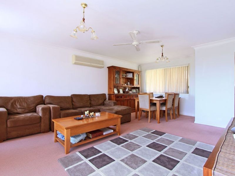 4/8 William Street, Unanderra NSW 2526