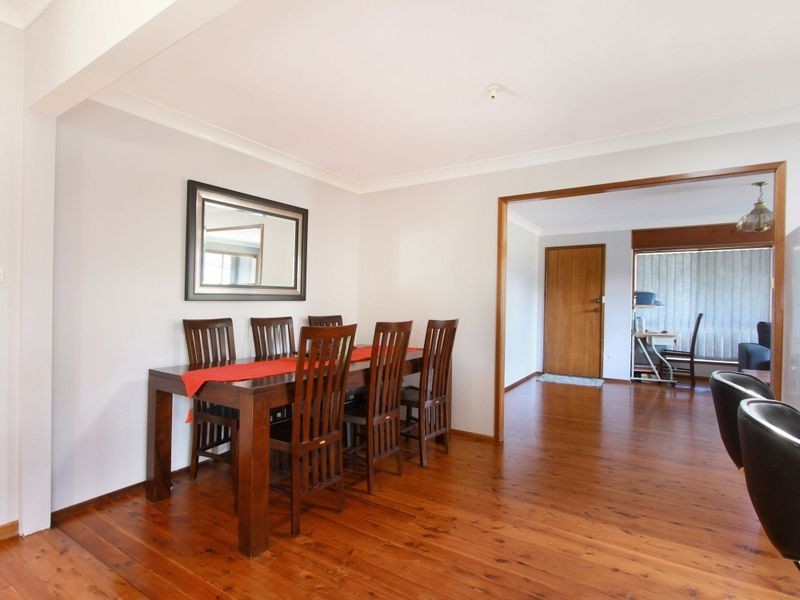 184 Jacaranda Avenue, Figtree NSW 2525