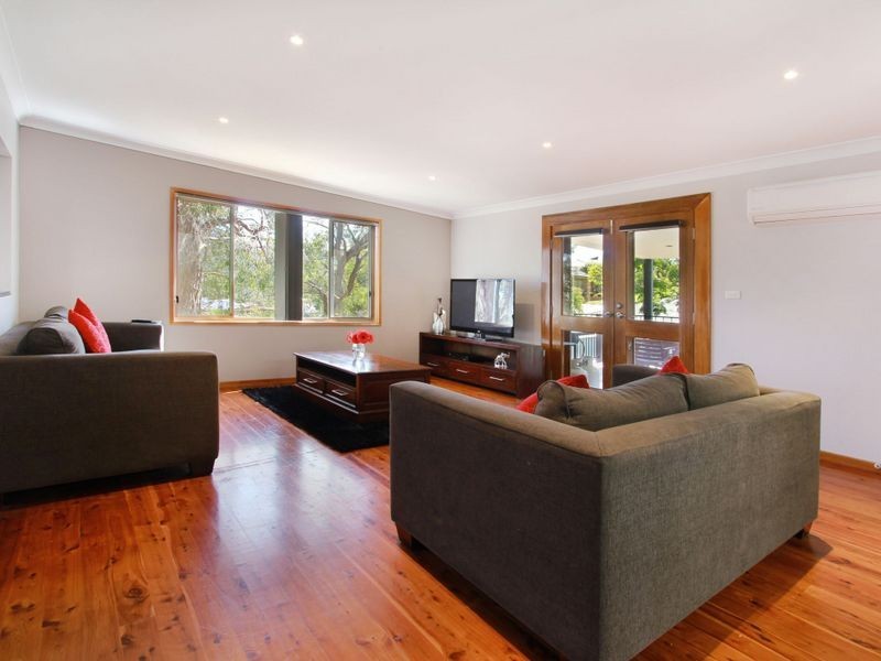 184 Jacaranda Avenue, Figtree NSW 2525