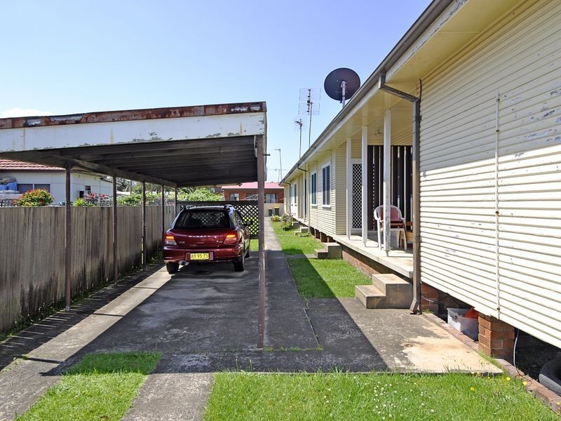 30 Lake Parade, Corrimal NSW 2518