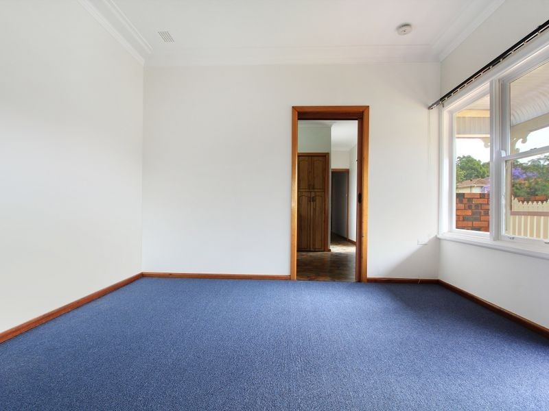 274 Gladstone Avenue, Coniston NSW 2500
