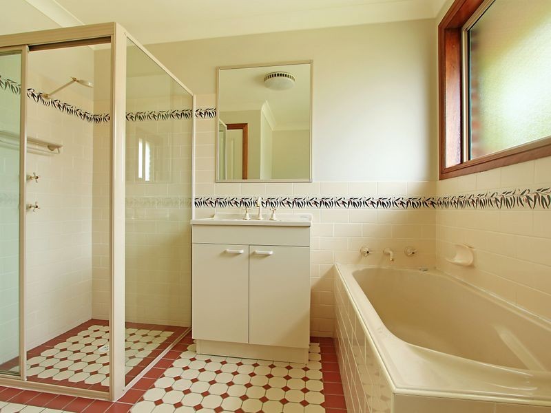 18 Paltarra Place, Cordeaux Heights NSW 2526