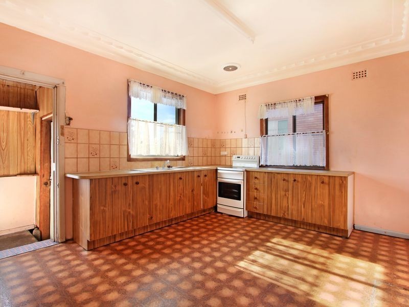 154 Flagstaff Road, Warrawong NSW 2502