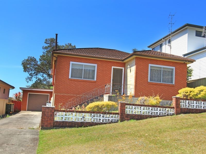 33 Kembla Street, Balgownie NSW 2519