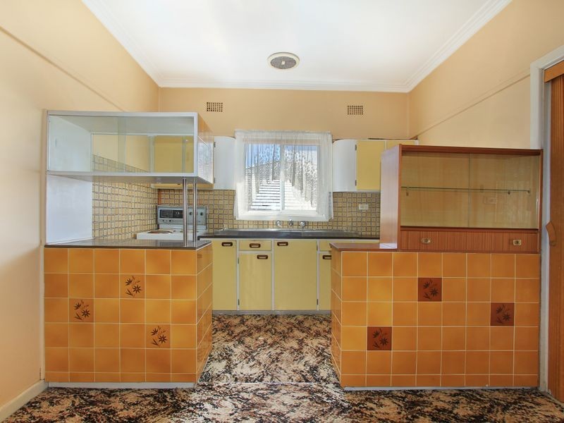 33 Kembla Street, Balgownie NSW 2519