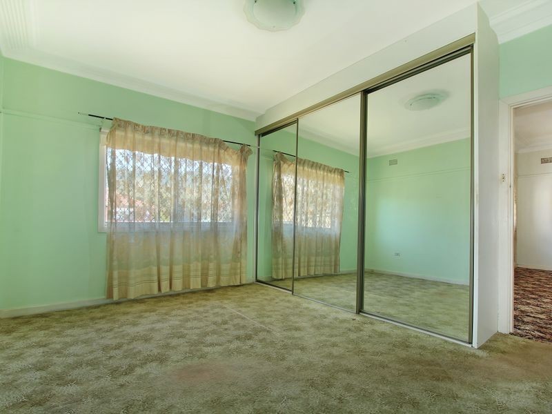 33 Kembla Street, Balgownie NSW 2519