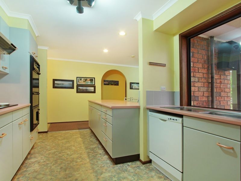 49 Tamarind Drive, Cordeaux Heights NSW 2526