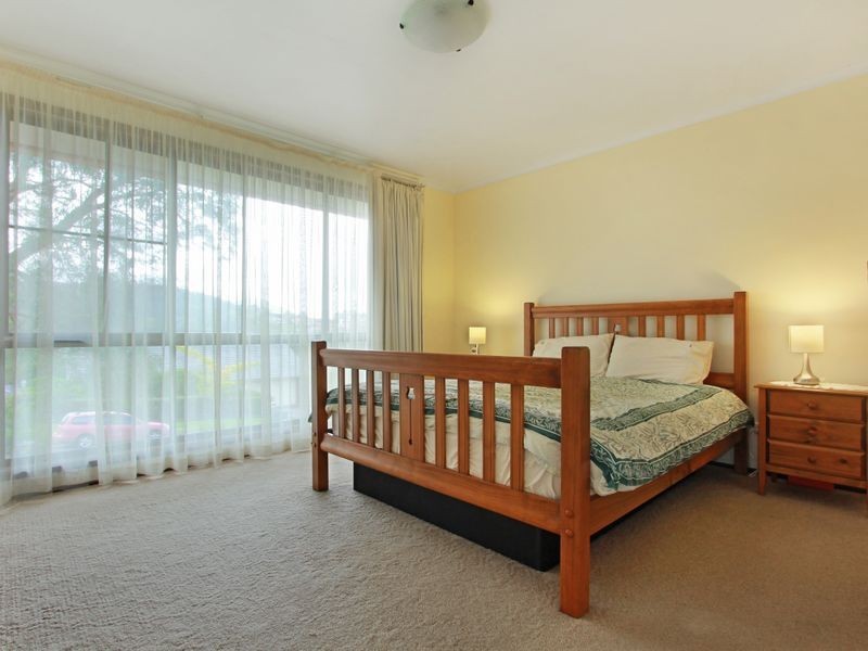 49 Tamarind Drive, Cordeaux Heights NSW 2526