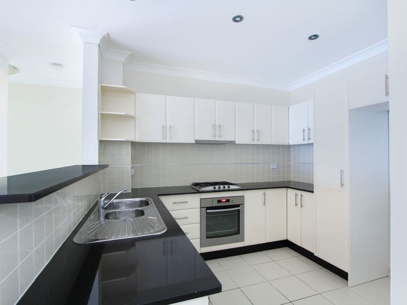 10/12-14 Gladstone Avenue, Wollongong NSW 2500