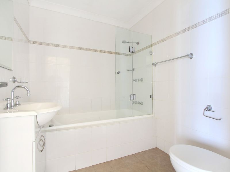 10/12-14 Gladstone Avenue, Wollongong NSW 2500