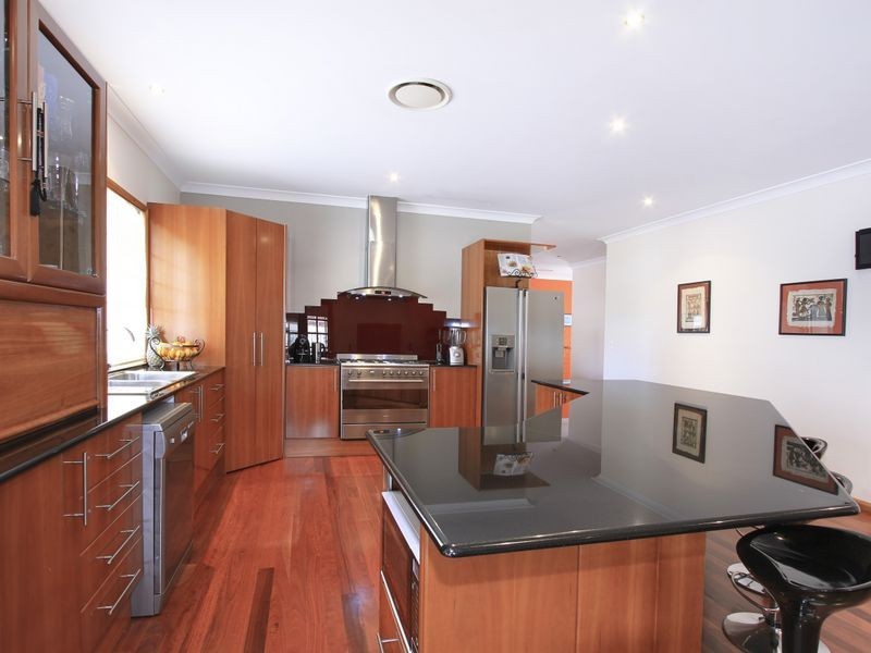 12 Outlook Drive, Figtree NSW 2525