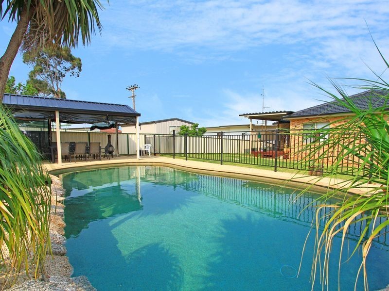 12 Outlook Drive, Figtree NSW 2525