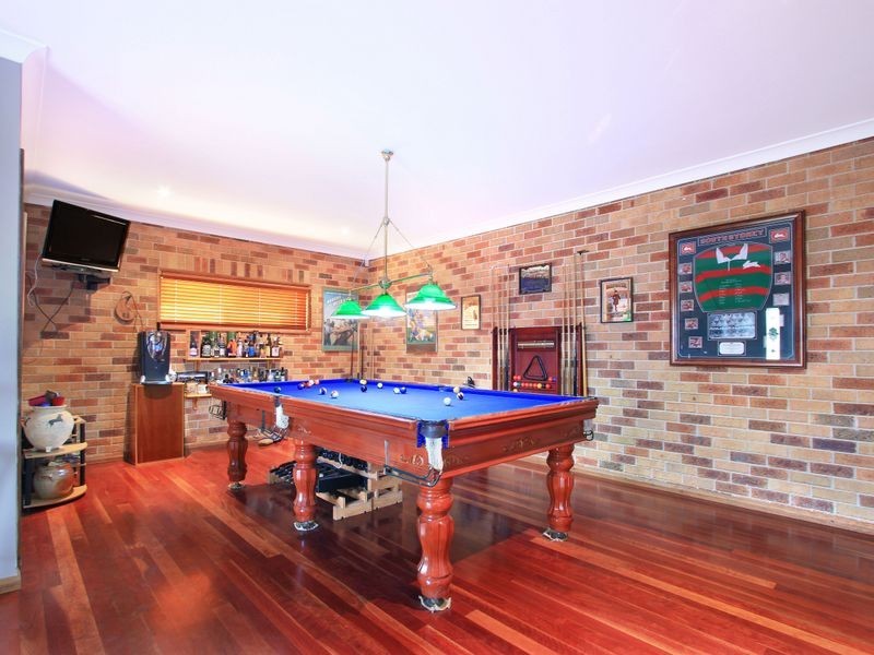 12 Outlook Drive, Figtree NSW 2525