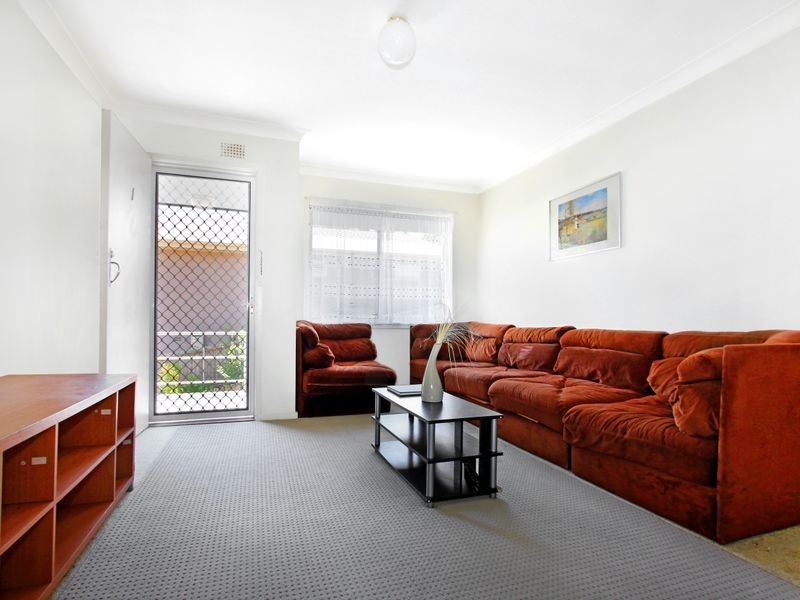 1/58 Robertson Street, Coniston NSW 2500