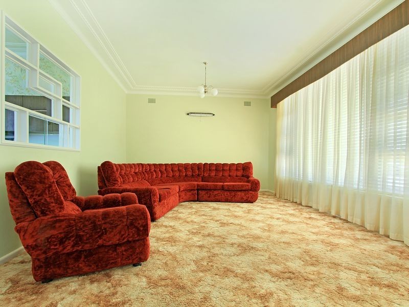 21 Hollebon Road, Bellambi NSW 2518