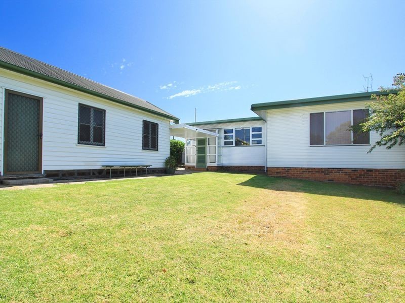 21 Hollebon Road, Bellambi NSW 2518