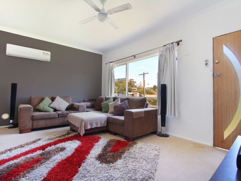 21 Simpson Parade, Albion Park NSW 2527