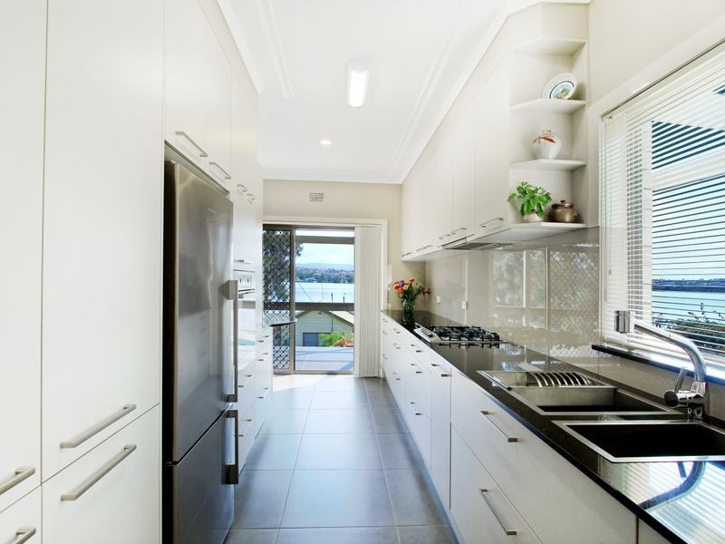 100 Lakeview Parade, Primbee NSW 2502