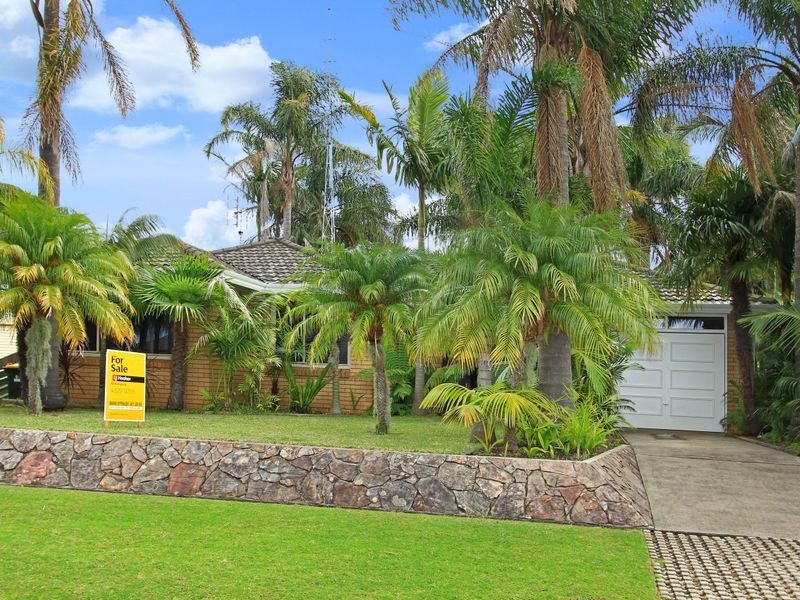 18 Cleverdon Crescent, Figtree NSW 2525