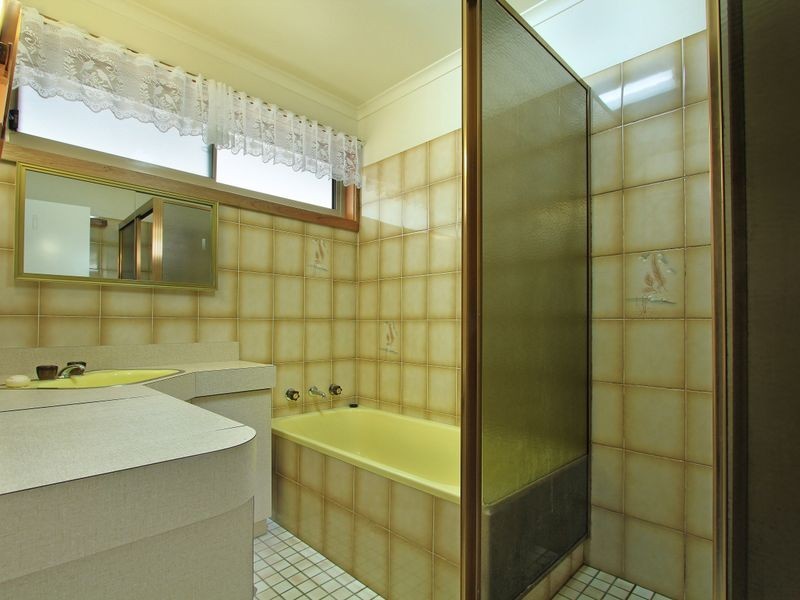 18 Cleverdon Crescent, Figtree NSW 2525