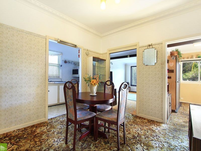 19 Cochrane Road, Thirroul NSW 2515