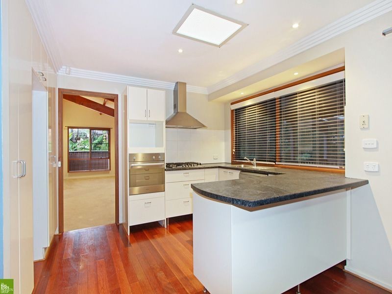 8 Balmaringa Close, Cordeaux Heights NSW 2526