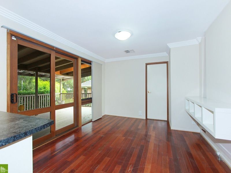 8 Balmaringa Close, Cordeaux Heights NSW 2526