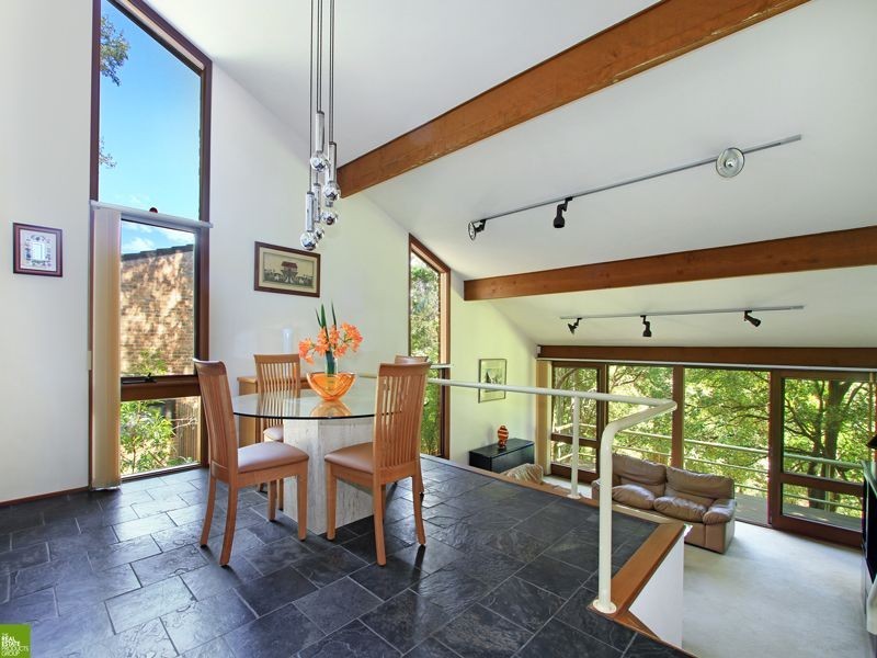 6 Murray Park Road, Figtree NSW 2525