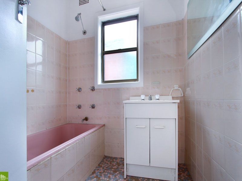 175 Flagstaff Road, Lake Heights NSW 2502