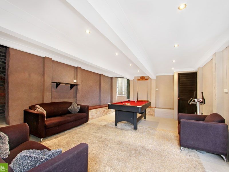 53 Hassan Street, Lake Heights NSW 2502