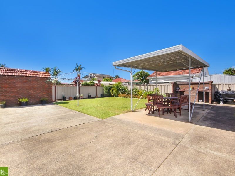 37 Breda Street, Fairy Meadow NSW 2519