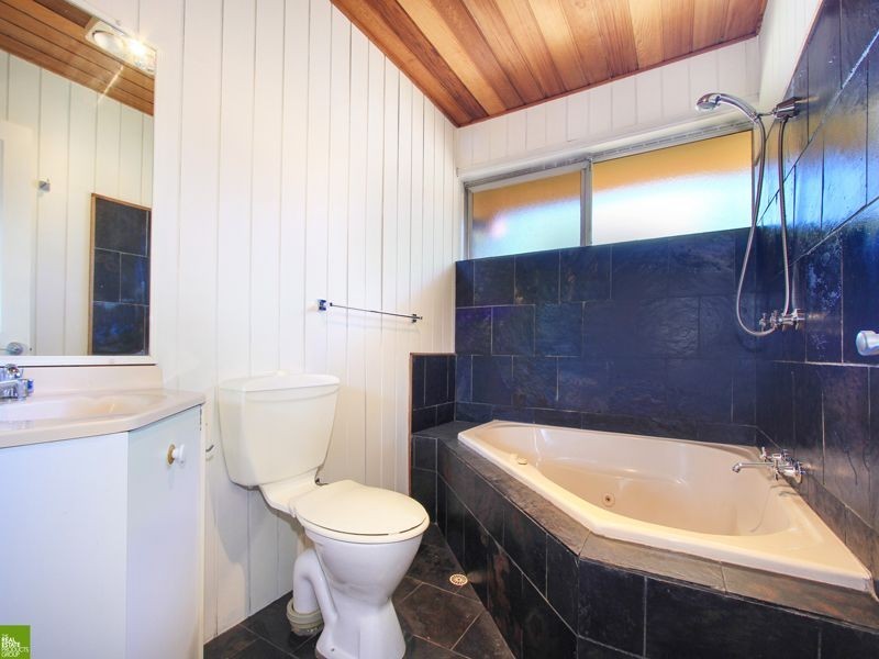 26 Gowan Brae Avenue, Mount Ousley NSW 2519