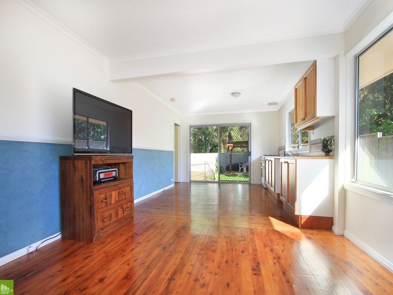 26 Gowan Brae Avenue, Mount Ousley NSW 2519