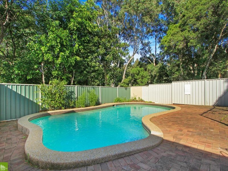 26 Gowan Brae Avenue, Mount Ousley NSW 2519