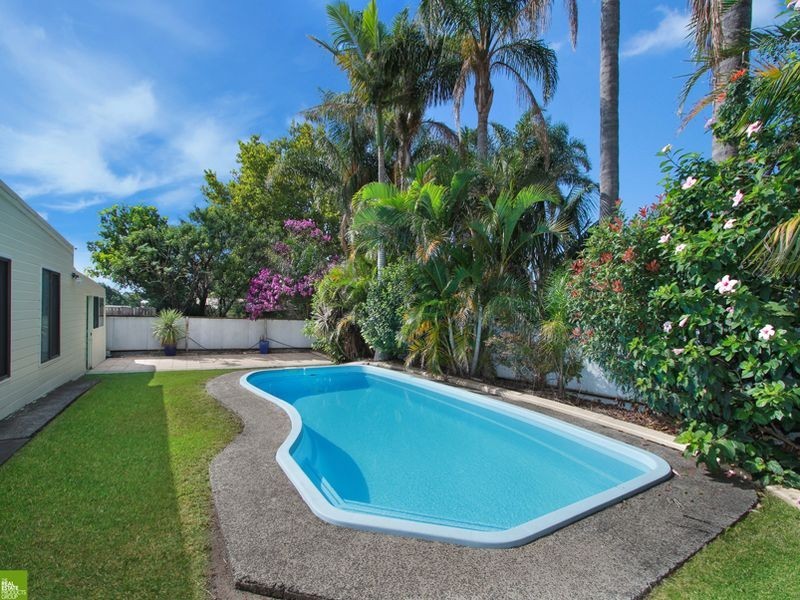 33 Charles Road, Balgownie NSW 2519