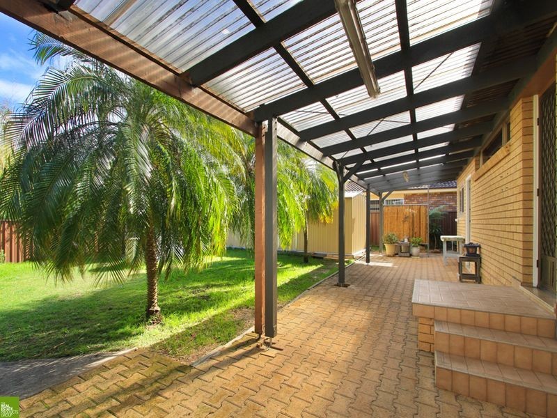 18 Cleverdon Crescent, Figtree NSW 2525