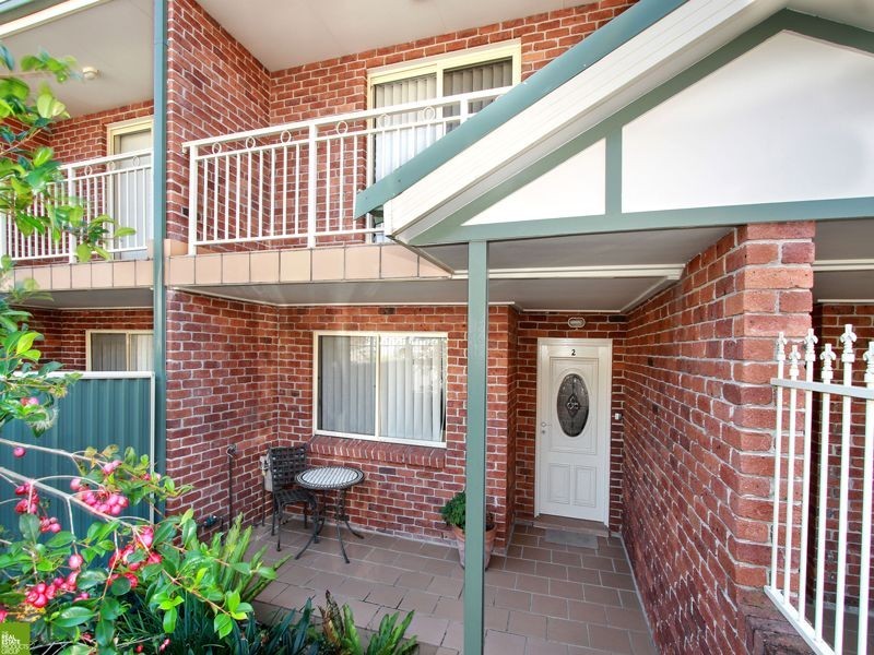 2/192-198 Balgownie Road, Balgownie NSW 2519