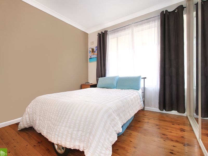 2/1 Cleverdon Crescent, Figtree NSW 2525