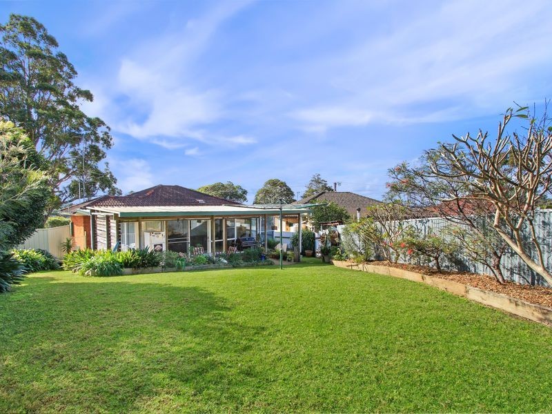 81 Cummins Street, Unanderra NSW 2526