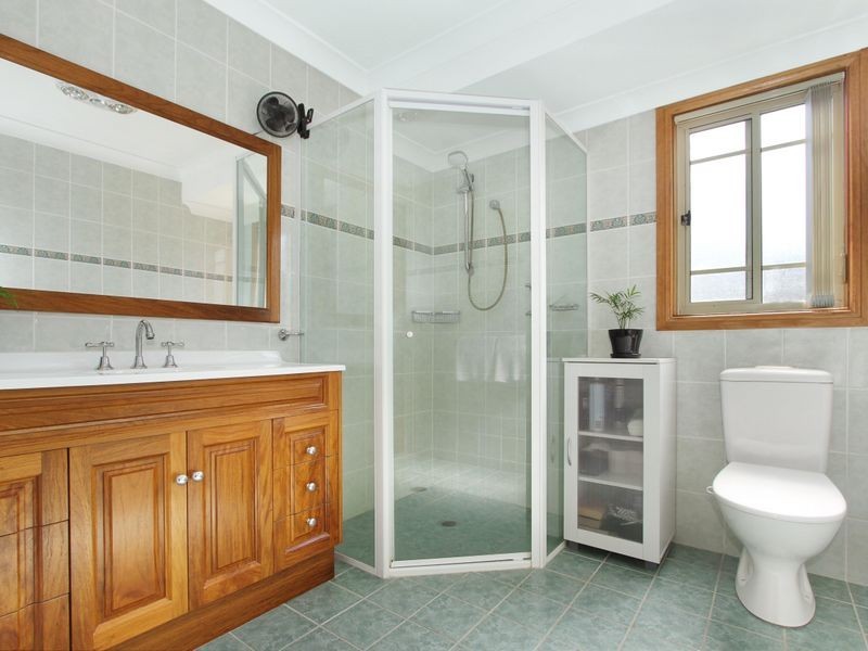 2/4 Kingston Town Drive, Kembla Grange NSW 2526