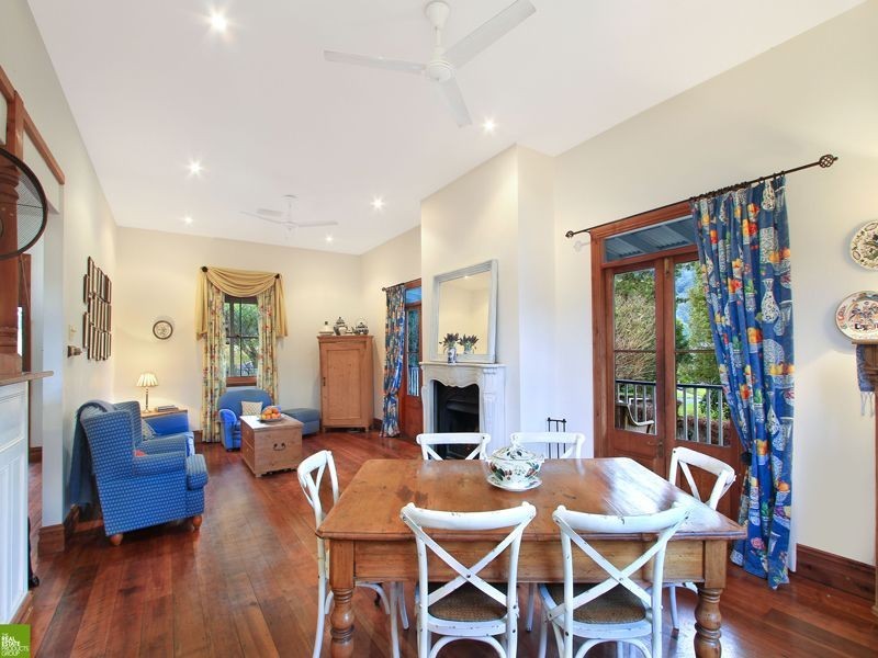 41 Stafford Road, Mount Kembla NSW 2526
