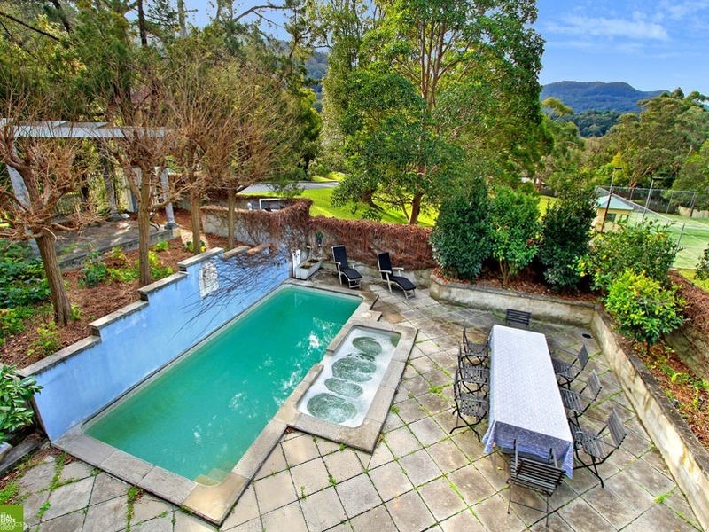 41 Stafford Road, Mount Kembla NSW 2526