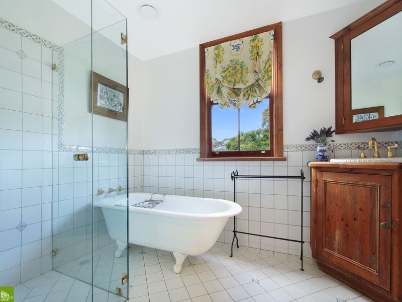 41 Stafford Road, Mount Kembla NSW 2526