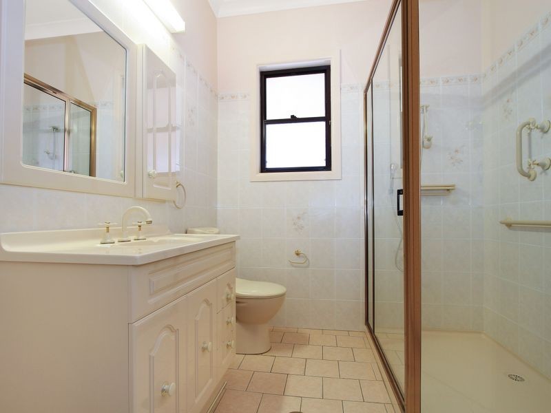 8 Balfour Street, Fairy Meadow NSW 2519