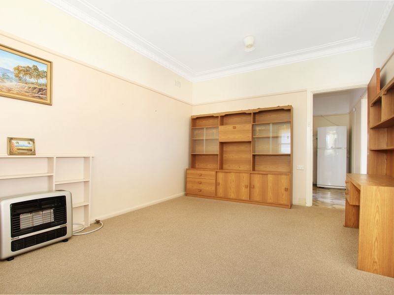 8 Balfour Street, Fairy Meadow NSW 2519