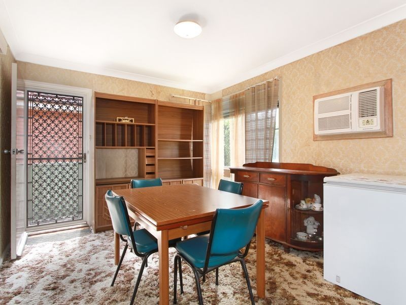 14 Saville Road, Dapto NSW 2530