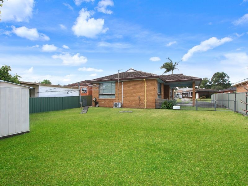 14 Saville Road, Dapto NSW 2530