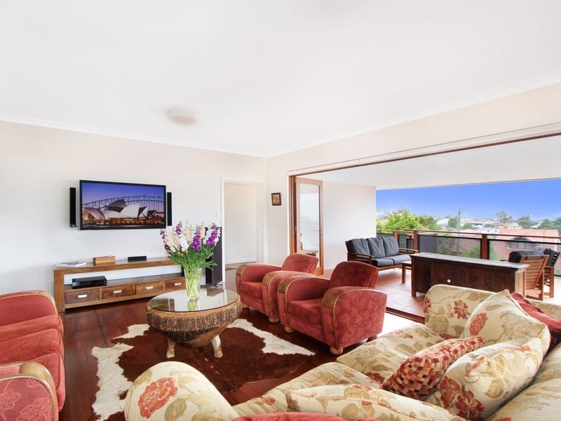 6-8 Foothills Road, Corrimal NSW 2518