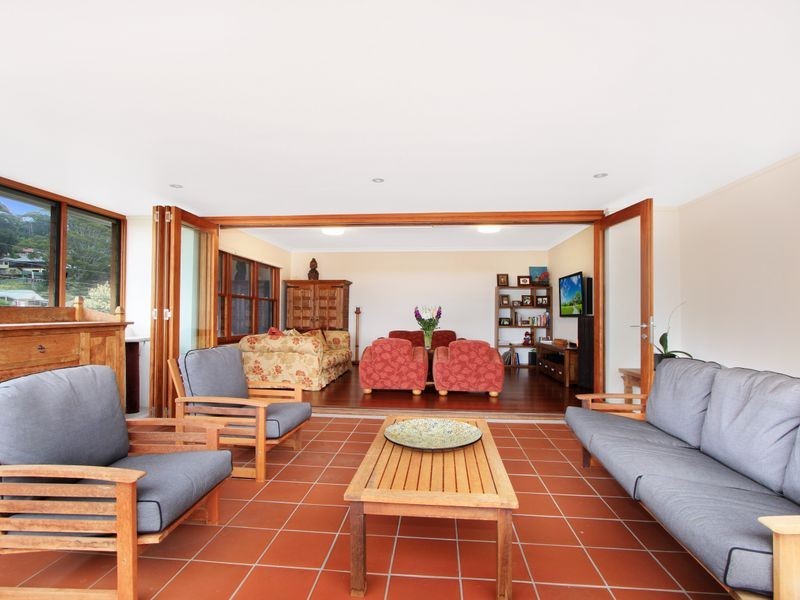 6-8 Foothills Road, Corrimal NSW 2518